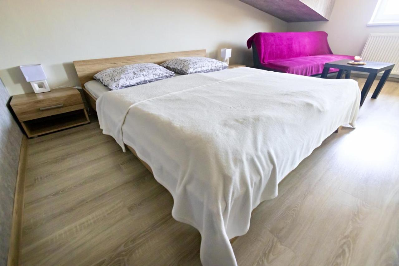 Apartman Theo Velky Slavkov Exterior photo